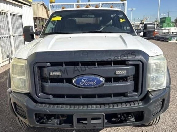 2013-ford-f550-image-3