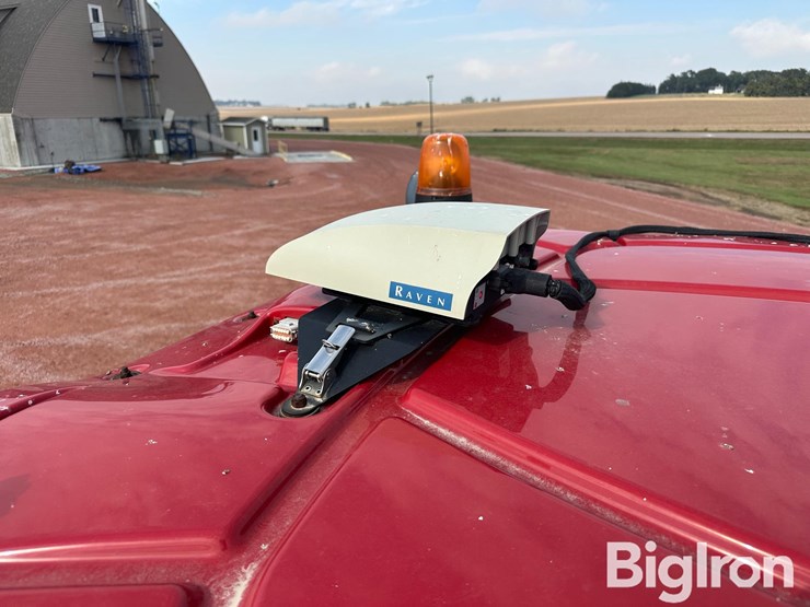 2019-case-ih-trident-5550-image-19