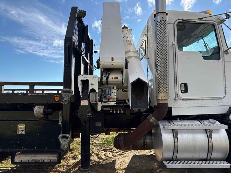 2006-kenworth-t800-image-17