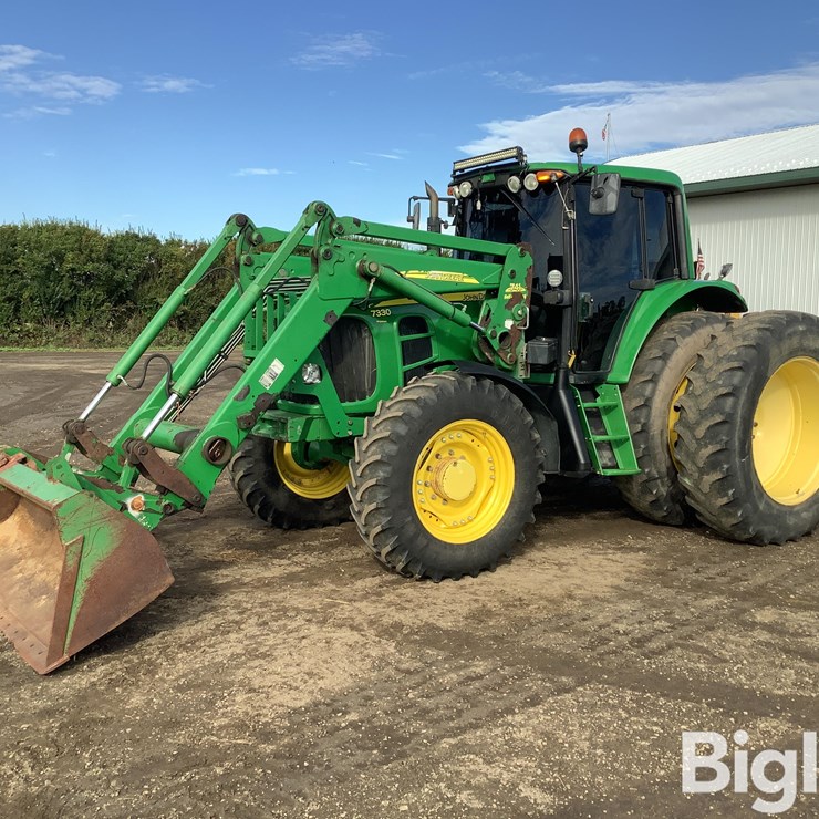 JOHN DEERE 7330 PREMIUM