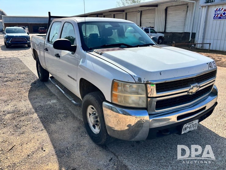 2009-chevrolet-silverado-2500hd-image-4