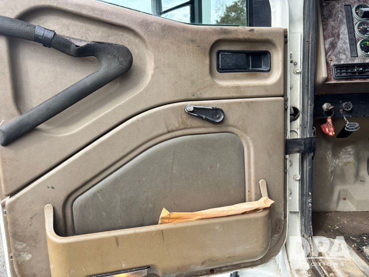 2005-international-9200i-image-75