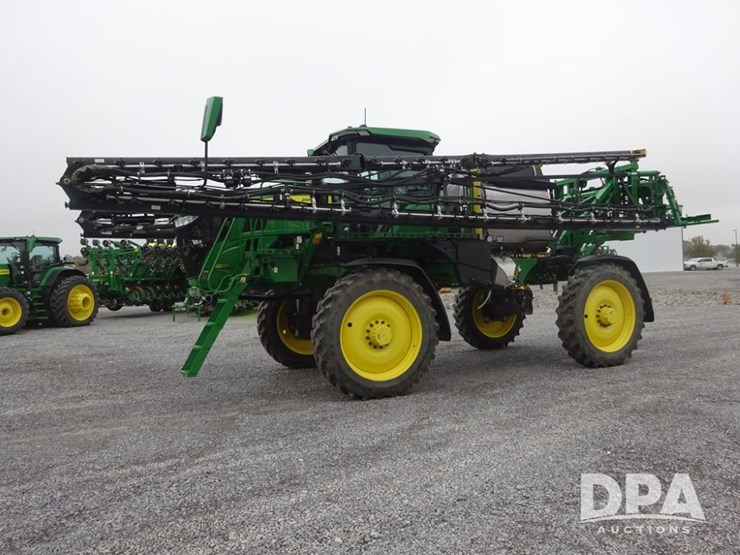 2024-john-deere-412r-image-14