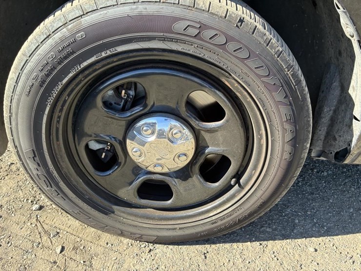 2013-ford-explorer-image-14