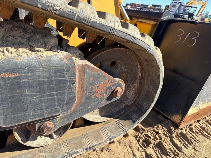 deere-ct322-image-15