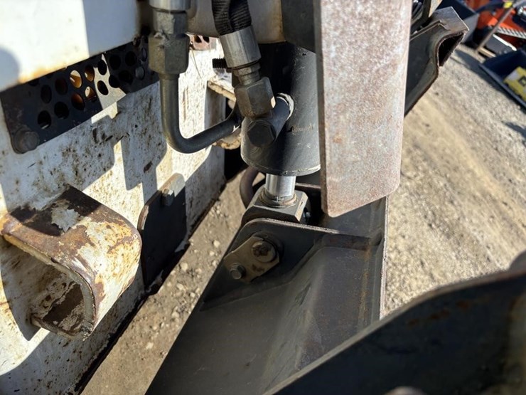 2007-bobcat-mt52-image-12