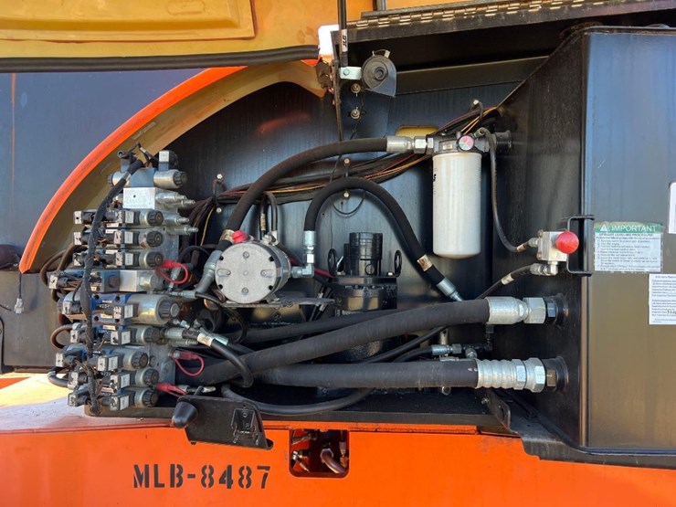 2008-jlg-800aj-image-21