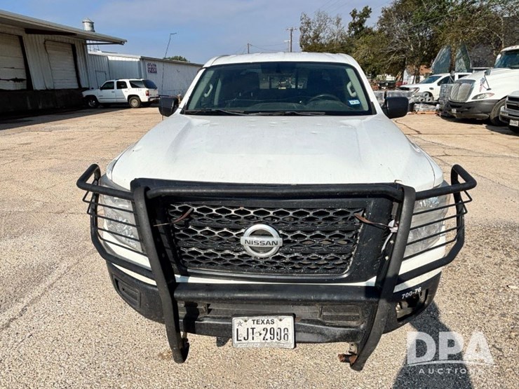 2018-nissan-titan-image-14