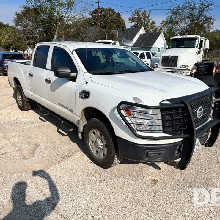 2018 NISSAN TITAN