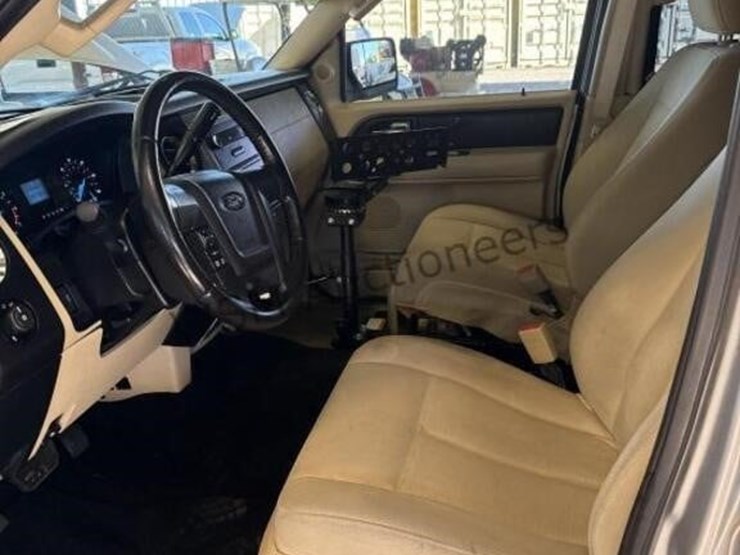 2015-ford-expedition-image-20