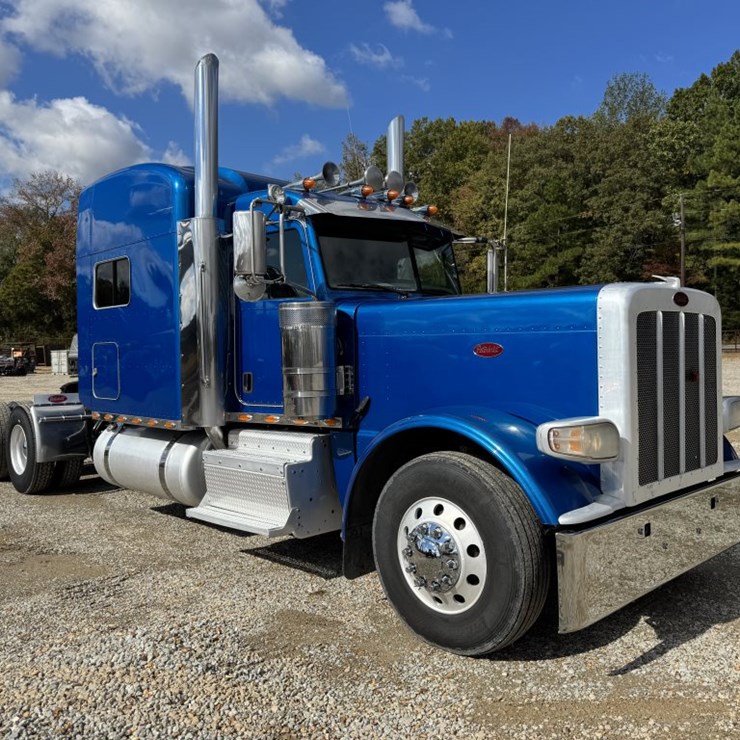 PETERBILT 389