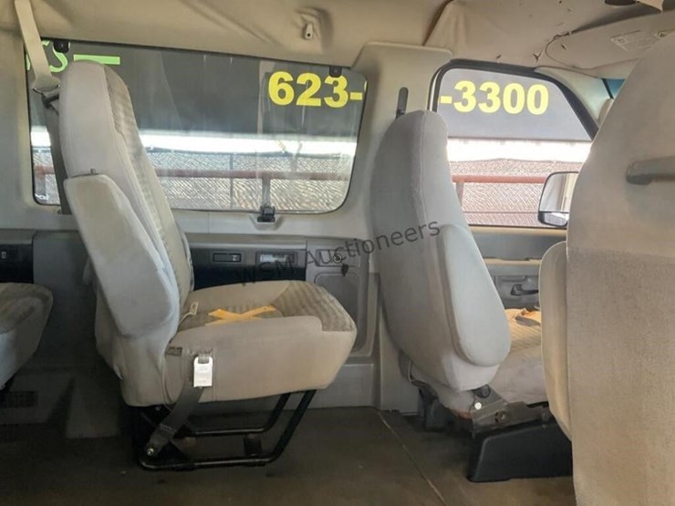 2003-ford-e350-image-11