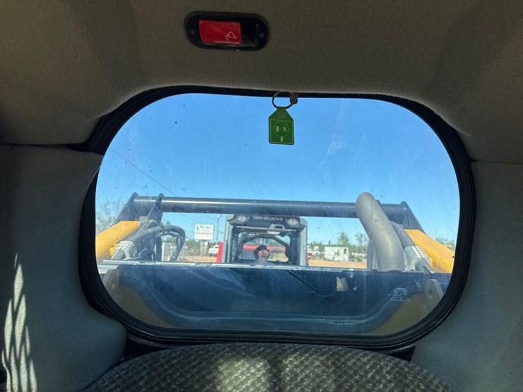 caterpillar-272d2-xhp-image-31