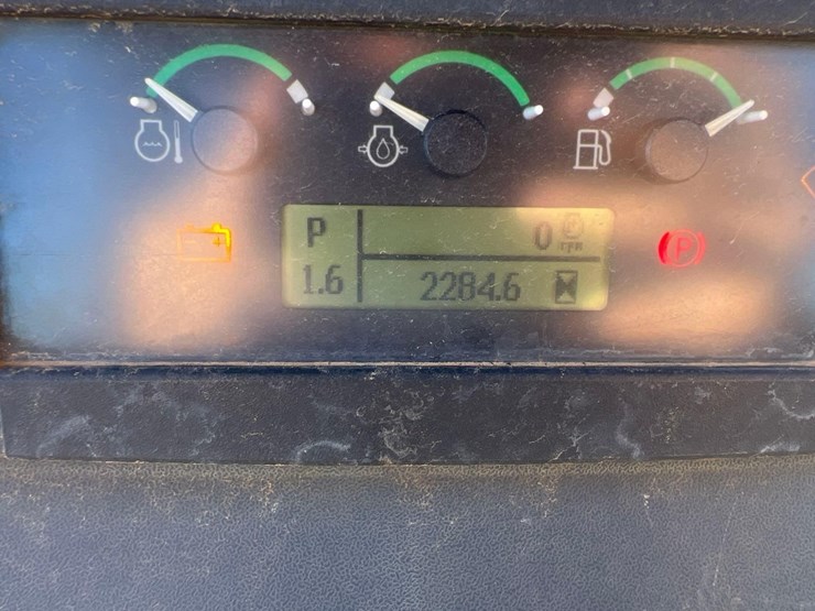 deere-450k-lgp-image-41