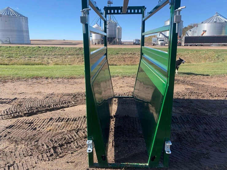 arrow-quip-ef8-alley-image-6