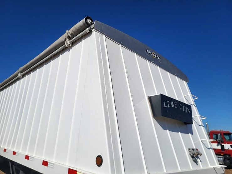 2021-lime-city-equipment-steel-tandem-axle-semi-hopper-trailer---one-owner-image-58