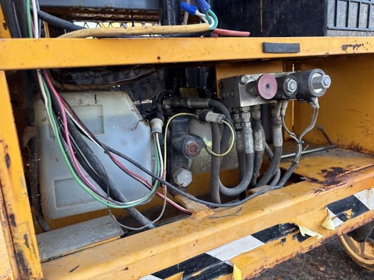 bil-jax-xlt-1571-image-12