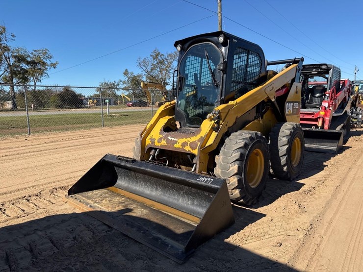 caterpillar-272d2-xhp-image-2