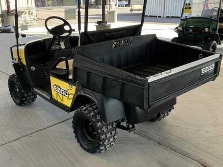 2011-e-z-go-st-sport-image-5