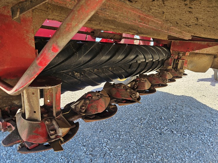 2009-new-holland-h7230-image-4