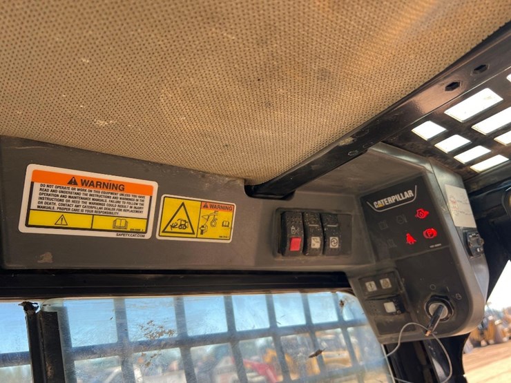 caterpillar-247b3-image-31