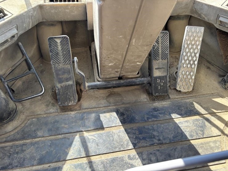 2004-case-721d-image-43