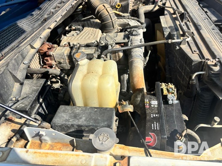 2018-nissan-titan-image-57