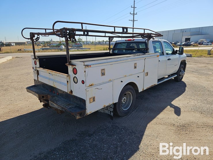 2011-chevrolet-silverado-3500-image-5