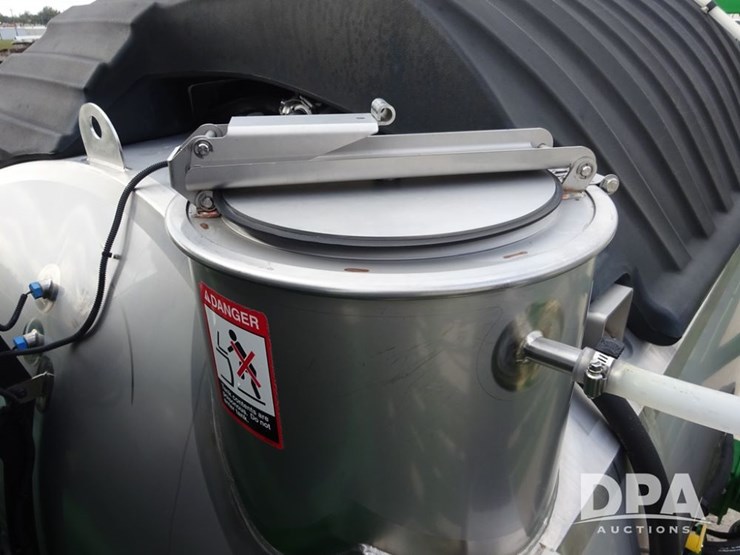 2021-john-deere-r4045-image-117