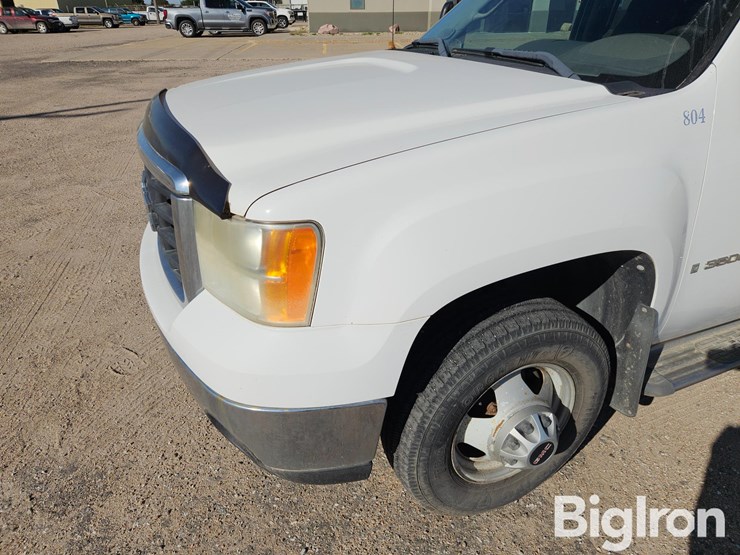 2009-gmc-sierra-3500-image-9