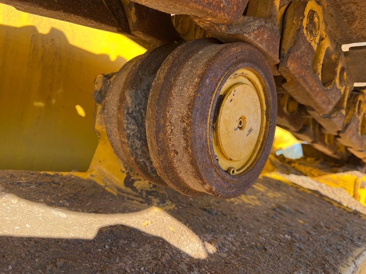 komatsu-d39px-24-image-11