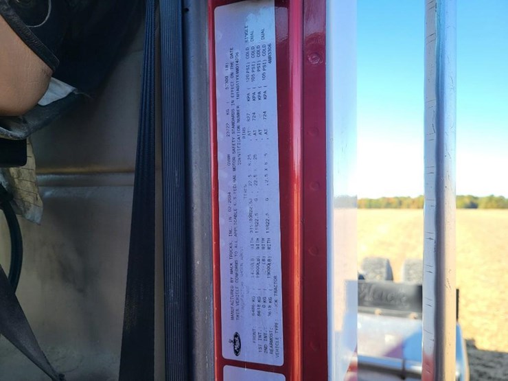 2004-mack-granite-cv713-image-51