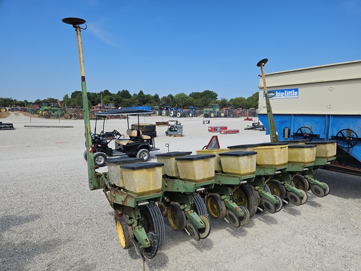 john-deere-7000-image-5