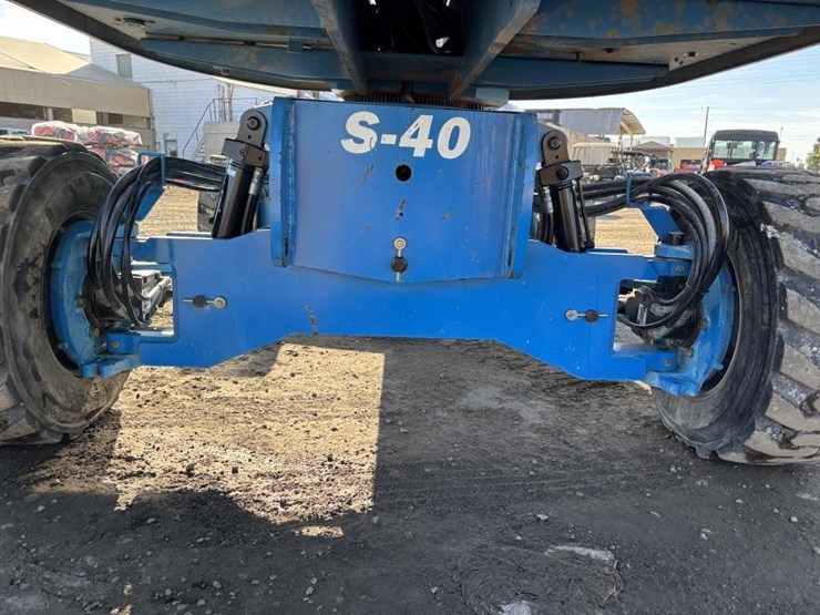 2013-genie-s40-image-20