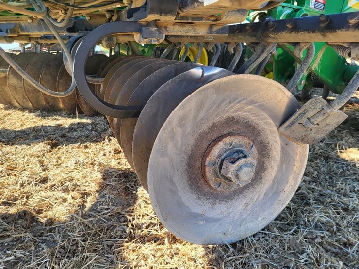 2012-john-deere-2620-image-16