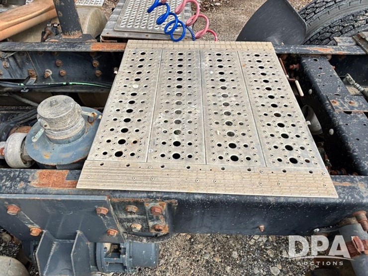 2005-international-9200i-image-30