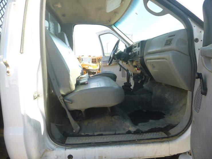 2008-ford-f750-image-10