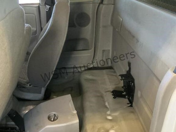 2008-chevrolet-colorado-image-21