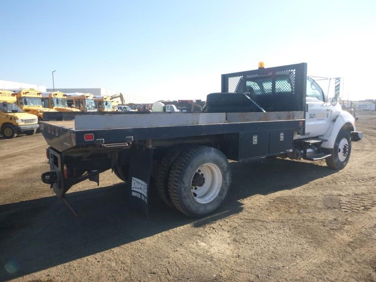 2008-ford-f750-image-3