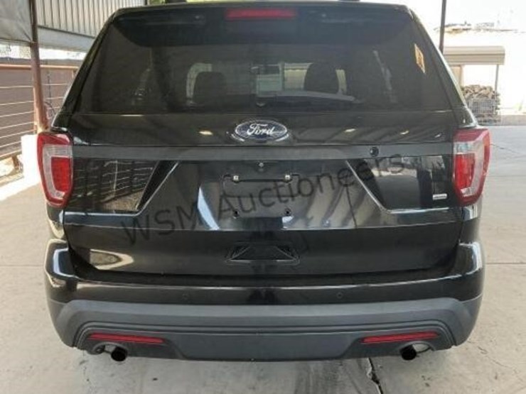 2017-ford-explorer-image-6