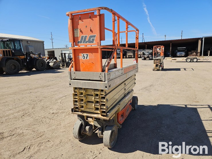 2004-jlg-2630es-image-7