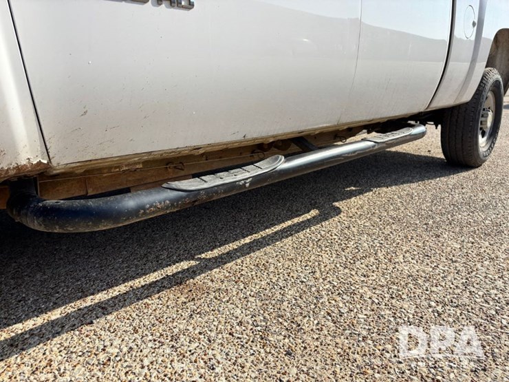 2009-chevrolet-silverado-2500hd-image-23