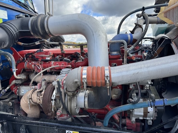 peterbilt-389-image-17