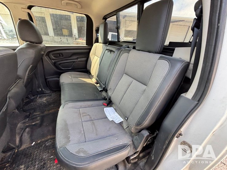 2018-nissan-titan-image-71