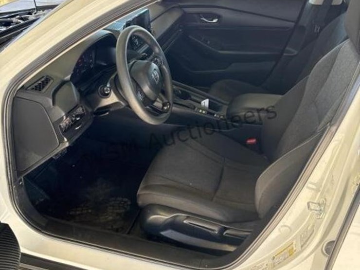 2023-honda-accord-lx-sdn-image-20