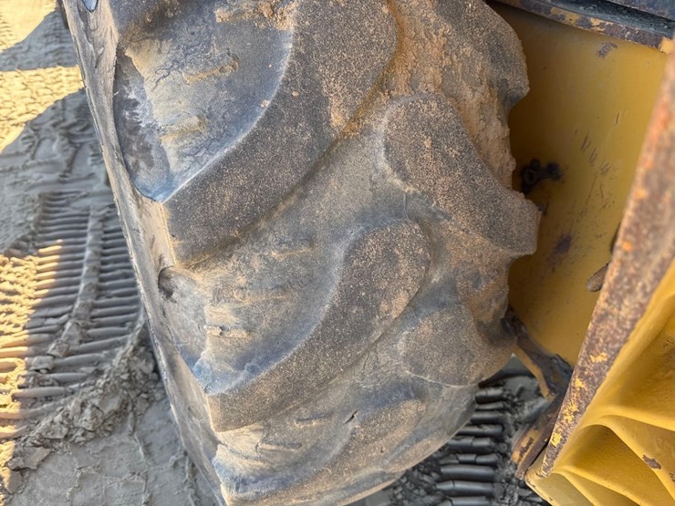 caterpillar-430d-it-image-10