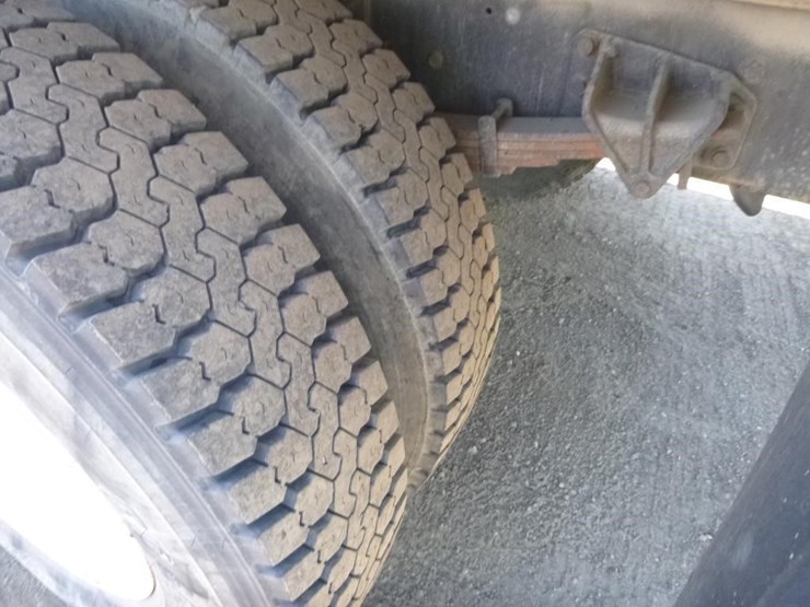 2008-ford-f750-image-19