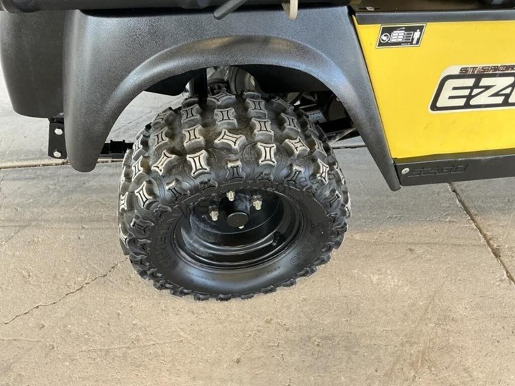 2011-e-z-go-st-sport-image-7