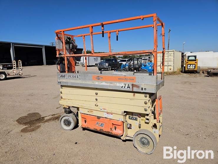 2006-jlg-2630es-image-1