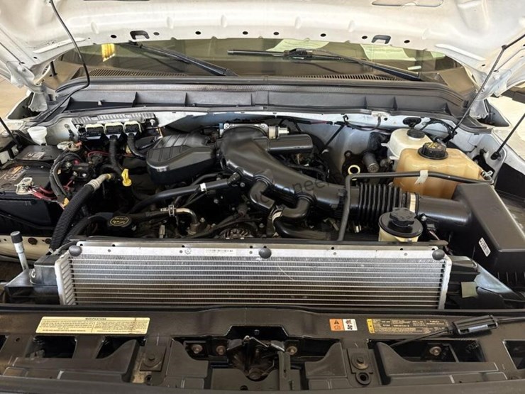 2015-ford-f550-image-14